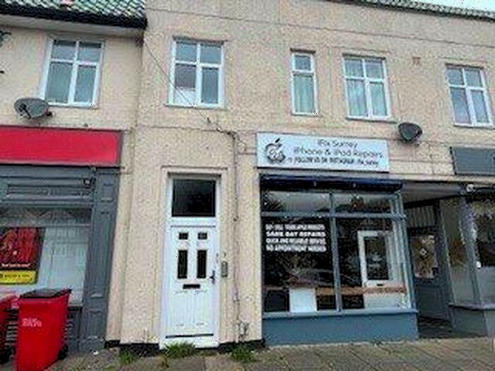 2 Bedroom Flat To Rent In The Parade, Tattenham Way, Epsom Downs, Surrey, KT20