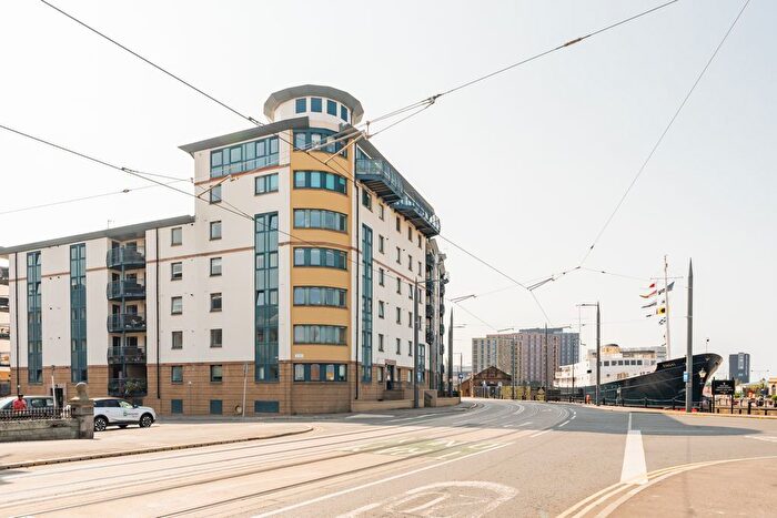 2 Bedroom Flat For Sale In / Ocean Drive, Edinburgh, EH6