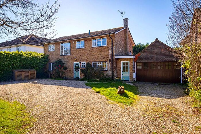 4 Bedroom Detached House For Sale In Ganghill, Guildford, Surrey, GU1
