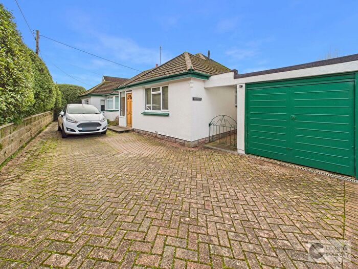 3 Bedroom Bungalow For Sale In The Tors, Kingskerswell, TQ12