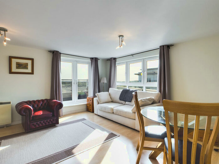 2 Bedroom Flat To Rent In Winterthur Way, Basingstoke, RG21