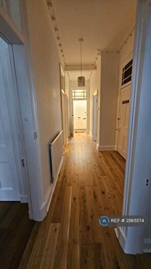 2 Bedroom Flat To Rent In Montpelier Park, Edinburgh, EH10