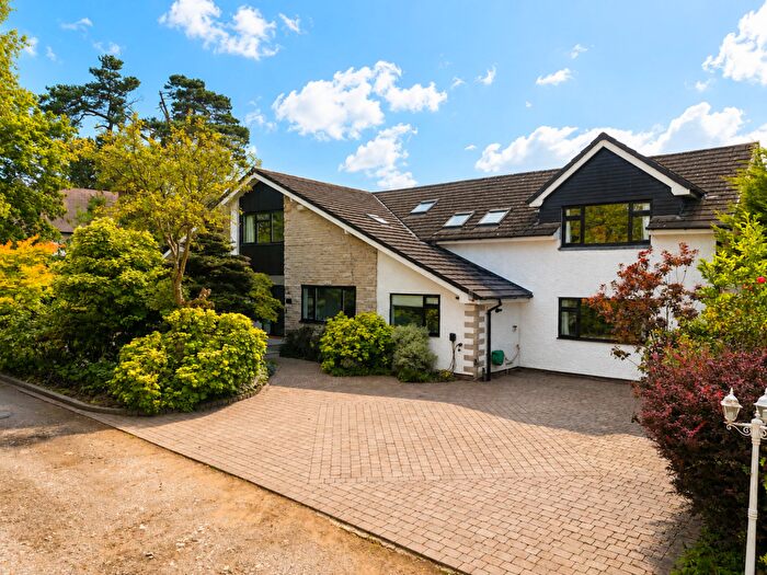 4 Bedroom Detached House For Sale In Oldfield Drive, Heswall, CH60