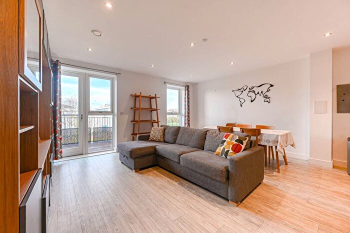 2 Bedroom Flat To Rent In Granta Court, Trinity Way, East Acton, London, W3