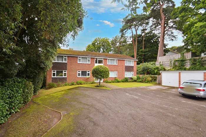 2 Bedroom Flat For Sale In Broadstone, BH18