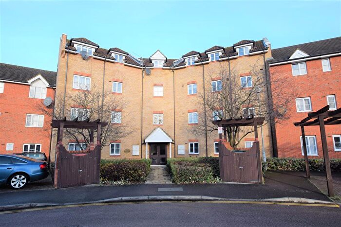 2 Bedroom Flat To Rent In Ridley Close, Barking, IG11