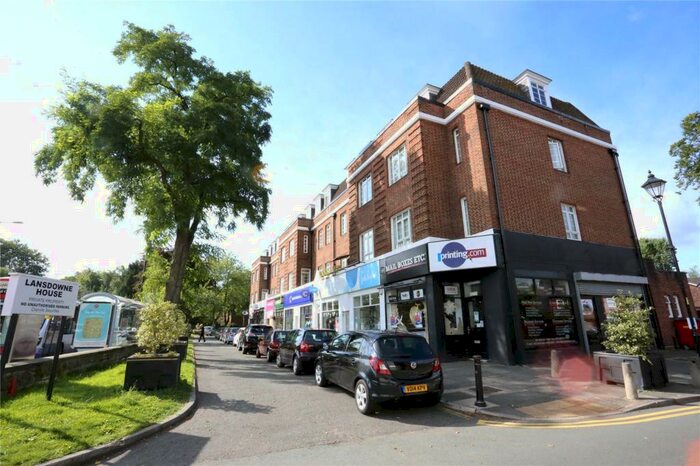 3 Bedroom Apartment To Rent In Wilmslow Road, Didsbury, Manchester, M20