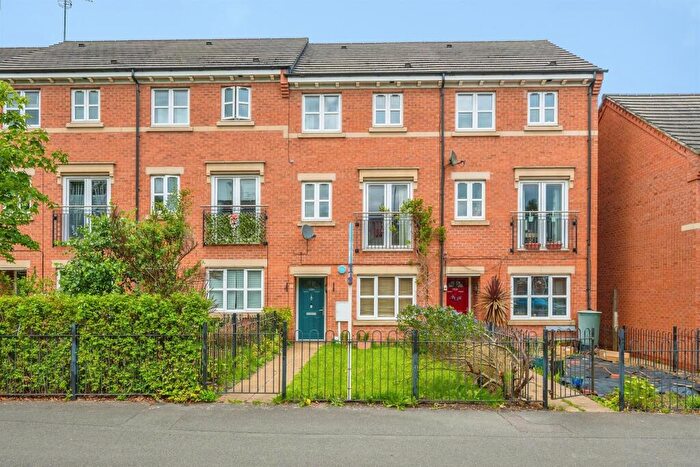 4 Bedroom Town House For Sale In Ashbourne Road, Derby, DE22