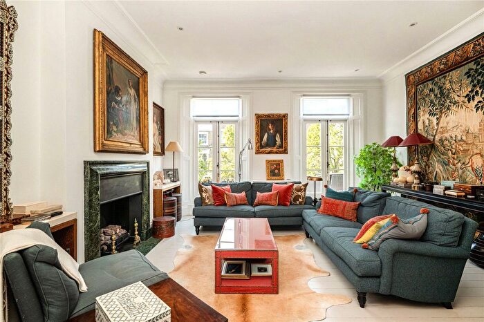 3 Bedroom Terraced House To Rent In Ledbury Road, Notting Hill, London, W11