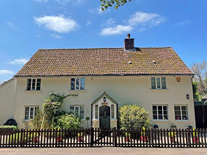 4 Bedroom Detached House For Sale In Limington, Ilchester, BA22