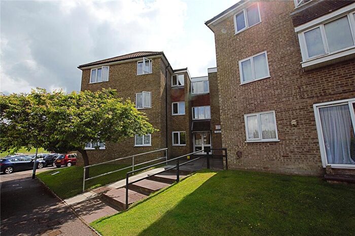 1 Bedroom Apartment To Rent In Abbey Mews, Dunstable, Bedfordshire, LU6