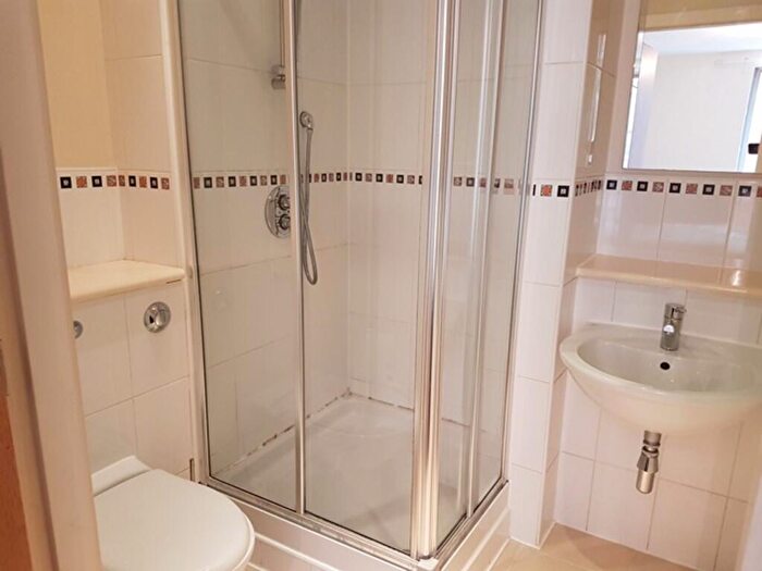 2 Bedroom Apartment To Rent In Quartz Apartments, Birmingham, B18