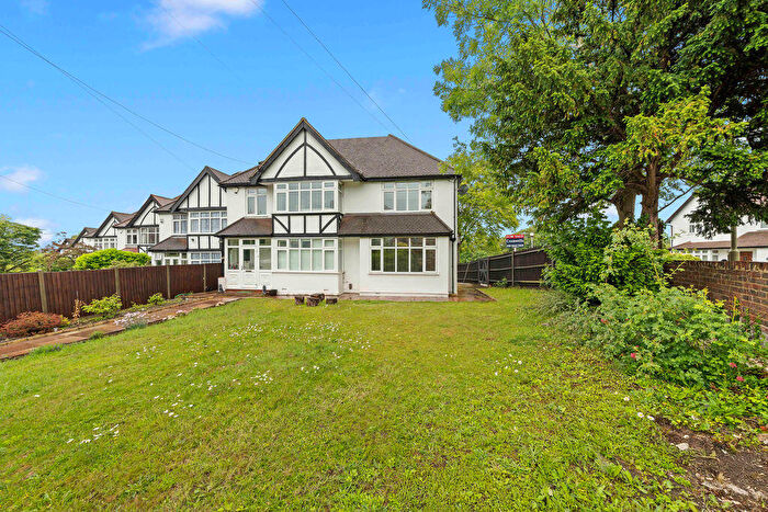 3 Bedroom Semi-Detached House For Sale In Staplehurst Road, Carshalton Beeches, SM5