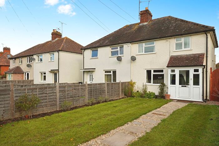 3 Bedroom Semi Detached House For Sale In Bretforton Road, Honeybourne, Evesham, Worcestershire, WR11