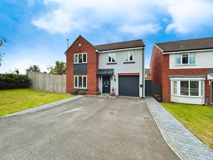 4 Bedroom Detached House For Sale In Miller Close, Newcastle Upon Tyne, NE12