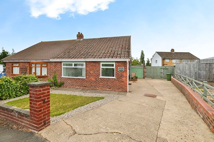 3 Bedroom Semi-detached Bungalow For Sale In Welldale Crescent, Stockton-On-Tees, TS19