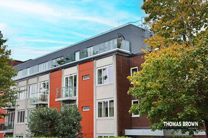 1 Bedroom Flat For Sale In Knoll Rise, Orpington, BR6