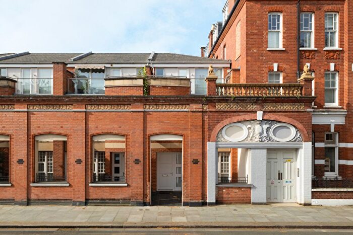 5 Bedroom Property For Sale In Chipstead Street, London, SW6
