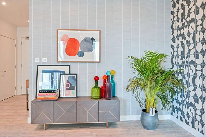 1 Bedroom Flat To Rent In Coppermaker Square, Stratford, London, E20