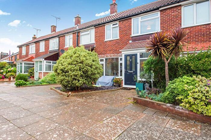 3 Bedroom Terraced House For Sale In St. Thomas's Court, Old Portsmouth, PO1