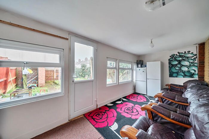 3 Bedroom Terraced House For Sale In Upton Road, Thornton Heath, CR7