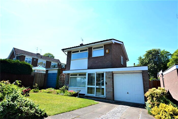 3 Bedroom Detached House To Rent In Lions Close, Prenton, Wirral, CH43
