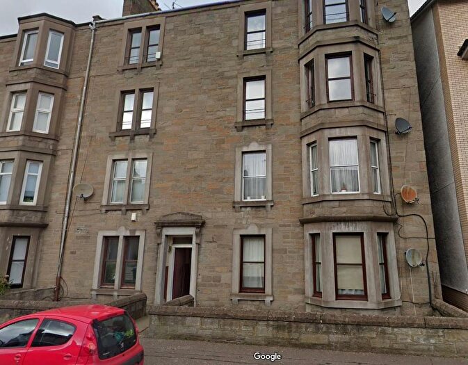 2 Bedroom Flat To Rent In G/L, Clepington Road, Dundee, DD3