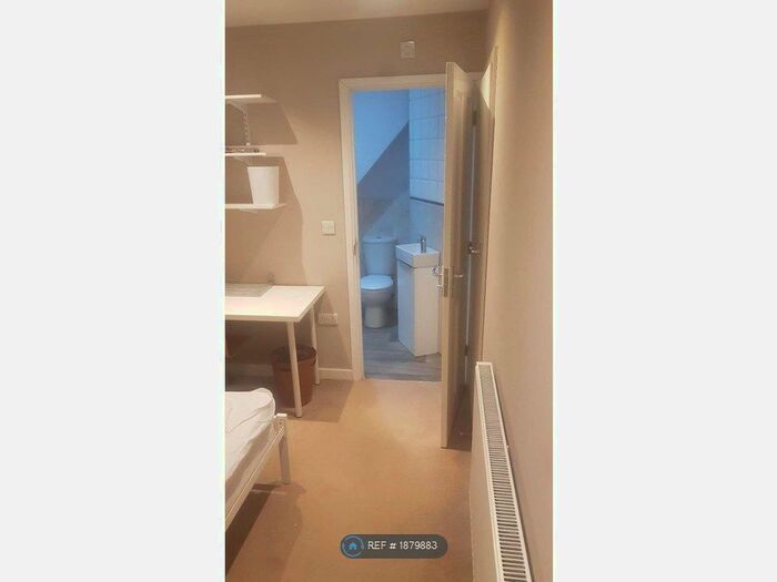 5 Bedroom Terraced House To Rent In Fletchamstead Highway, Coventry, CV4