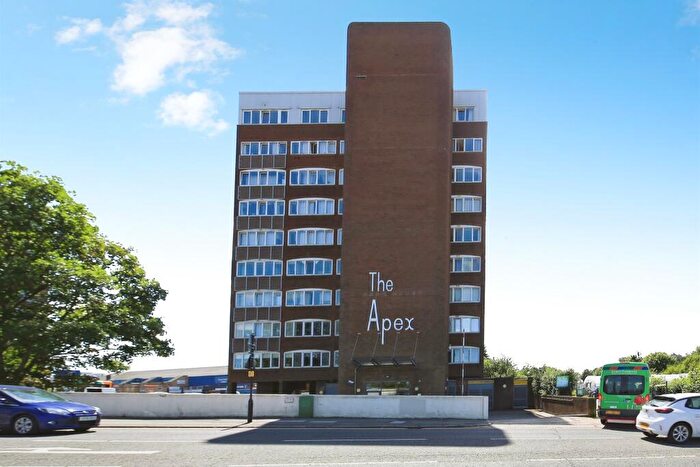 1 Bedroom Flat For Sale In Oundle Road, Peterborough, PE2