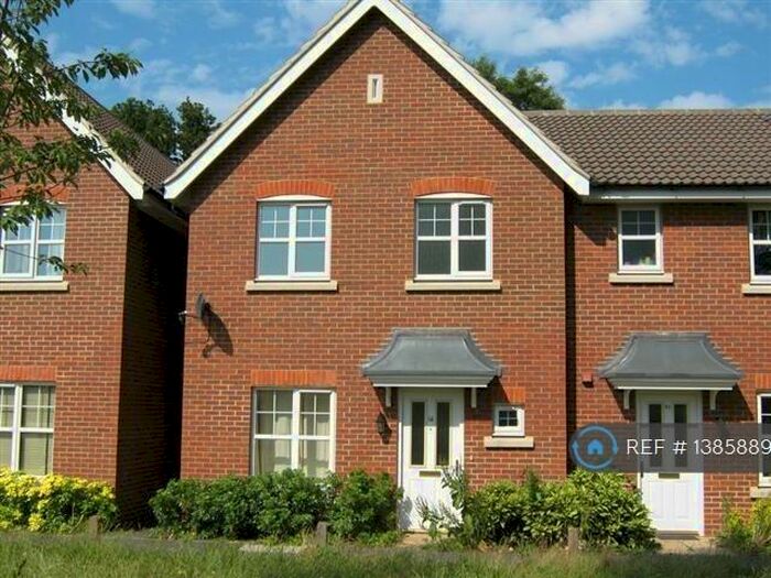 3 Bedroom End Of Terrace House To Rent In Stephenson Mews, Stevenage, SG2