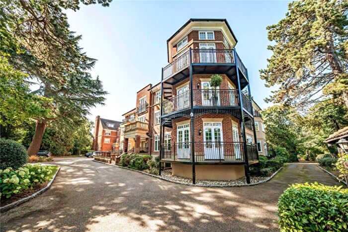 2 Bedroom Flat For Sale In Worsley Grange, Kemnal Road, Chislehurst, BR7