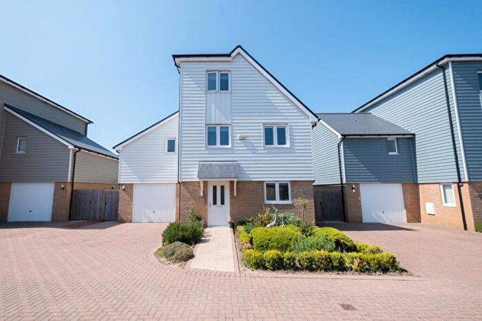 4 Bedroom Detached House For Sale In George Close, Capel-le-Ferne, Folkestone, Kent, CT18