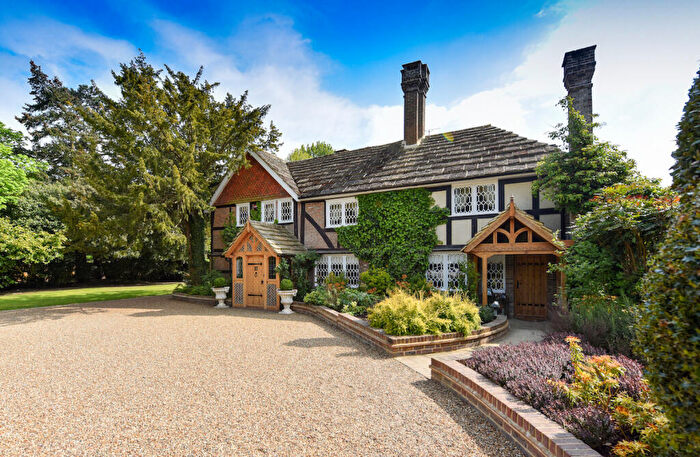 8 Bedroom Country House For Sale In Brighton Road, Horsham, RH13