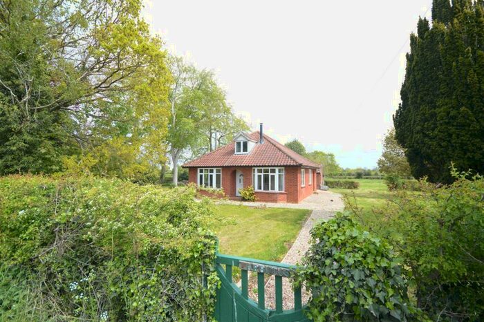 2 Bedroom Detached Bungalow To Rent In Silfield, NR18