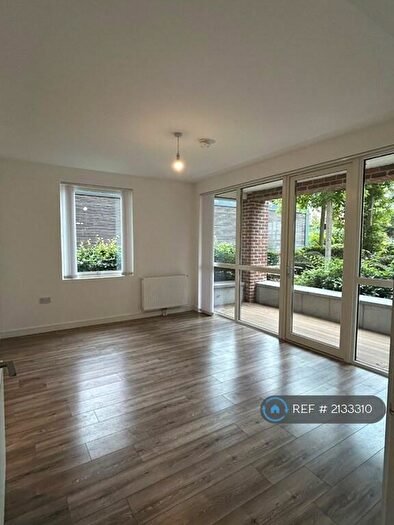 1 Bedroom Flat To Rent In Charles Darwin House, London, E16