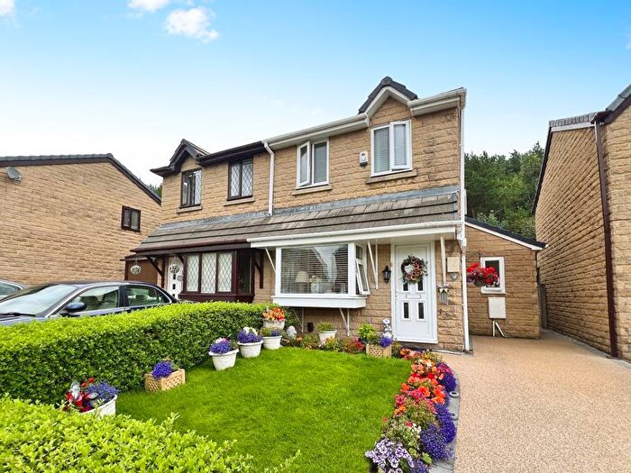2 Bedroom Semi-Detached House For Sale In Hypatia Street, Bolton, BL2