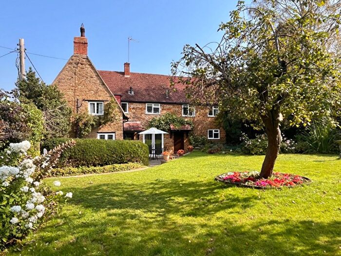 4 Bedroom Detached House For Sale In Butchers Lane, Boughton, Northampton, NN2