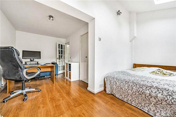 3 Bedroom Terraced House For Sale In Acacia Close, Stanmore, HA7