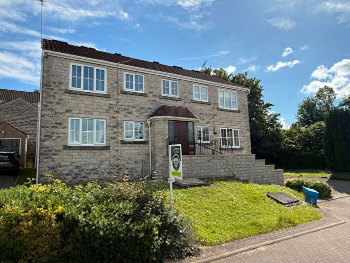 2 Bedroom Apartment For Sale In Bramham, Lyndon Road, LS23