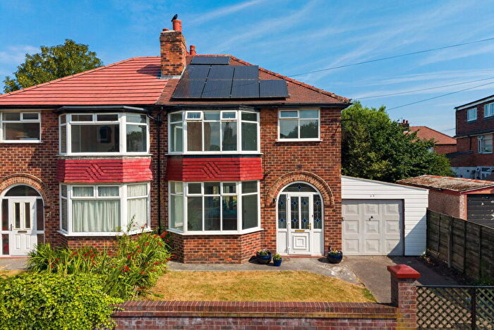 3 Bedroom Semi-Detached House For Sale In Highfield Road, Stretford, Manchester, M32