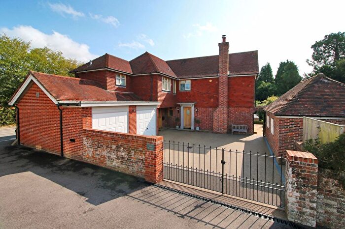 4 Bedroom Detached House For Sale In Framfield, Uckfield, TN22