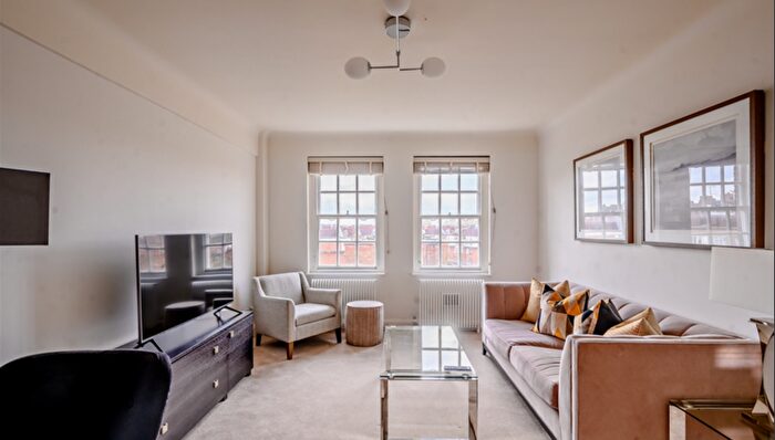 2 Bedroom Flat To Rent In Fulham Road, London, SW3