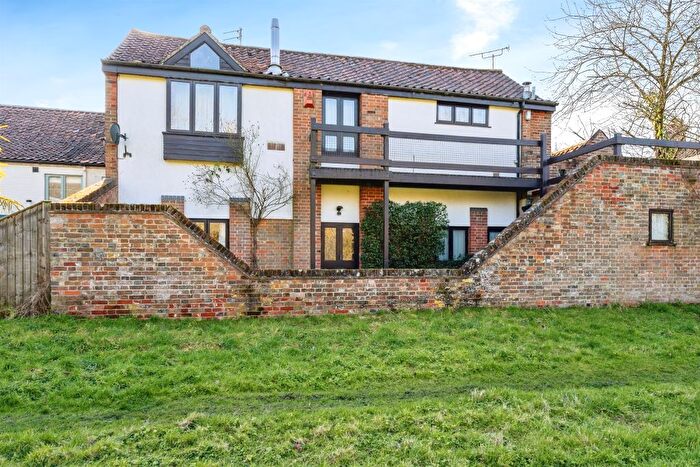 3 Bedroom Cottage For Sale In The Street, Corpusty, Norwich, NR11