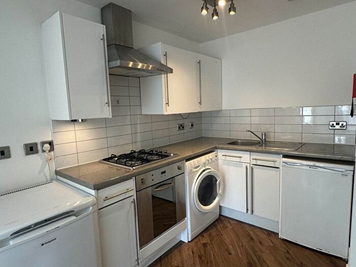 1 Bedroom Flat To Rent In Mount Pleasant Road, Exeter, EX4