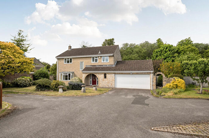 4 Bedroom Detached House For Sale In Boreham Close, Warminster, BA12