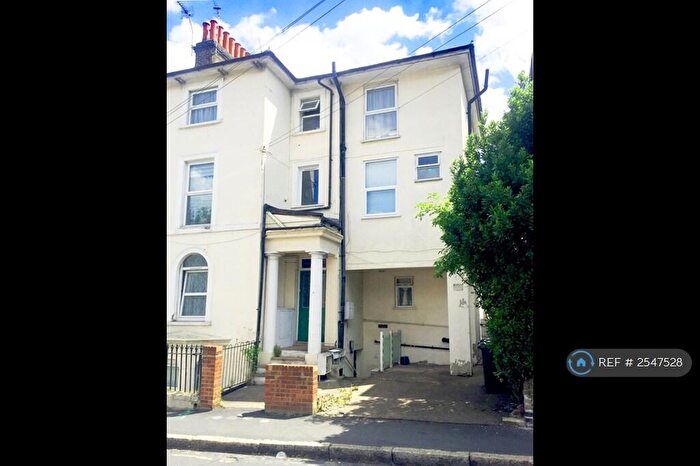 1 Bedroom Flat To Rent In Albion Road, Gravesend, DA12