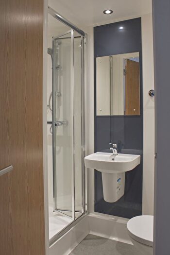 1 Bedroom Studio To Rent In Corn Street, Bristol, BS1