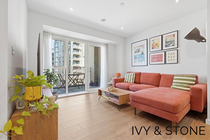 1 Bedroom Apartment For Sale In Tyburn Gardens, Peto Street North, London, Greater London, E16