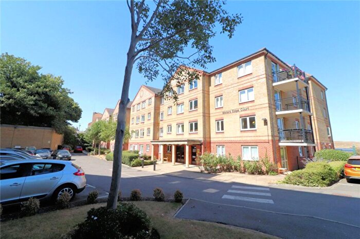 1 Bedroom Flat For Sale In Waters Edge Court, Wharfside Close, Erith, Kent, DA8