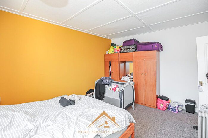 2 Bedroom Flat For Sale In E Pine Street, Greenock, PA15